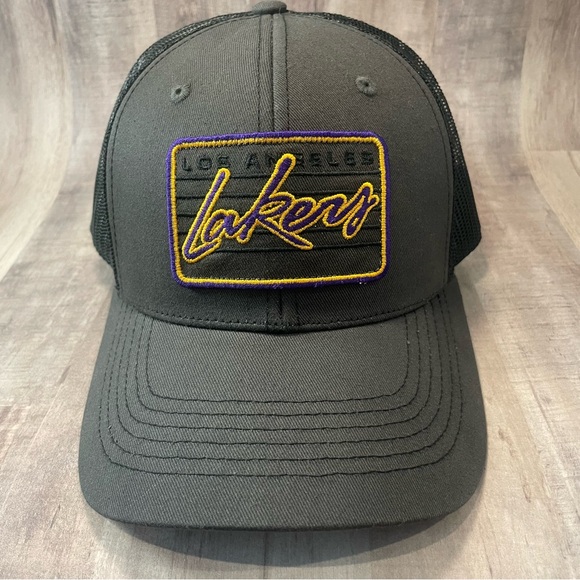 Los Angeles Lakers Fan Favorite Snapback Hat Gray w/ Black Mesh Adjustable NBA - Picture 1 of 10